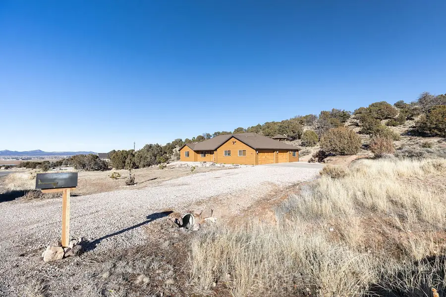 915 S Canyon Dr, Cedar City, UT 84720 - #3