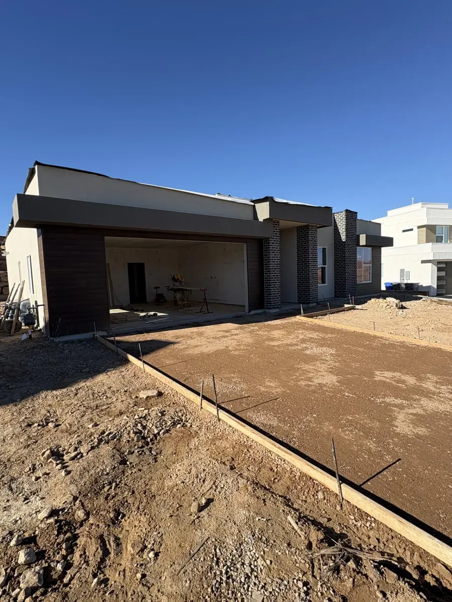 698 S Alcantara Cir #Lot 71, Saint George, UT 84770 - Image #2