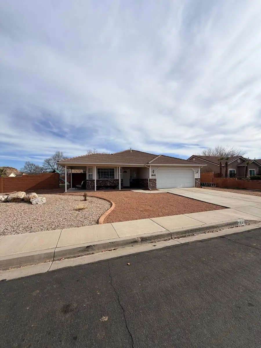 1845 S Pommel Cir, Washington, UT 84780 - Image #2