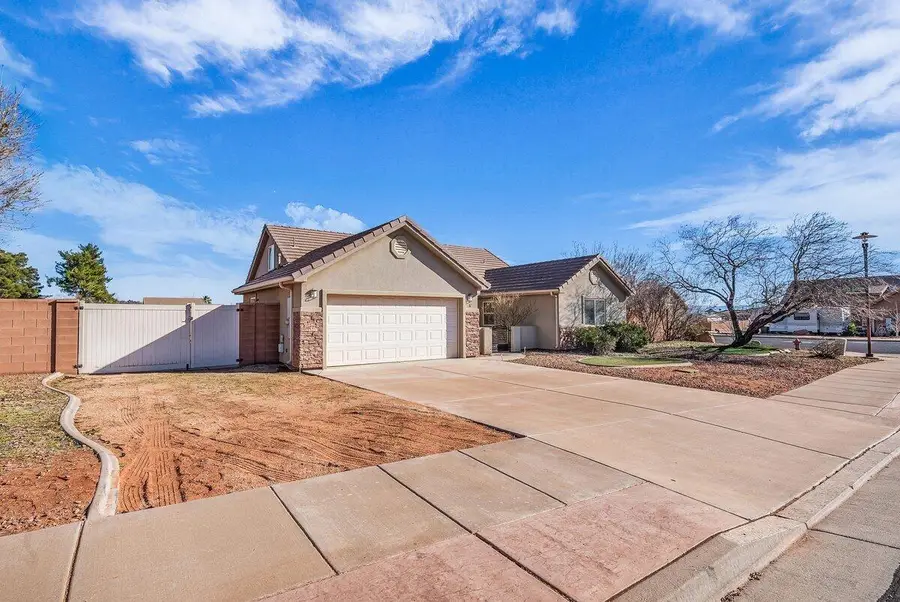 387 S 100 W, Ivins, UT 84738 - Image #2