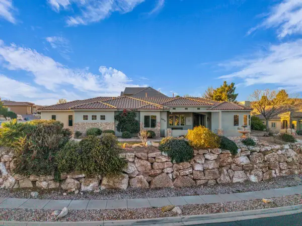 2970 S Mountain Ledge Dr, St George, UT 84790
