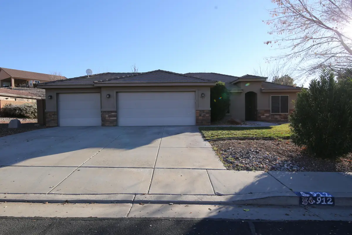 912 N Rolling Hills Rd, Washington, UT 84780 - #1