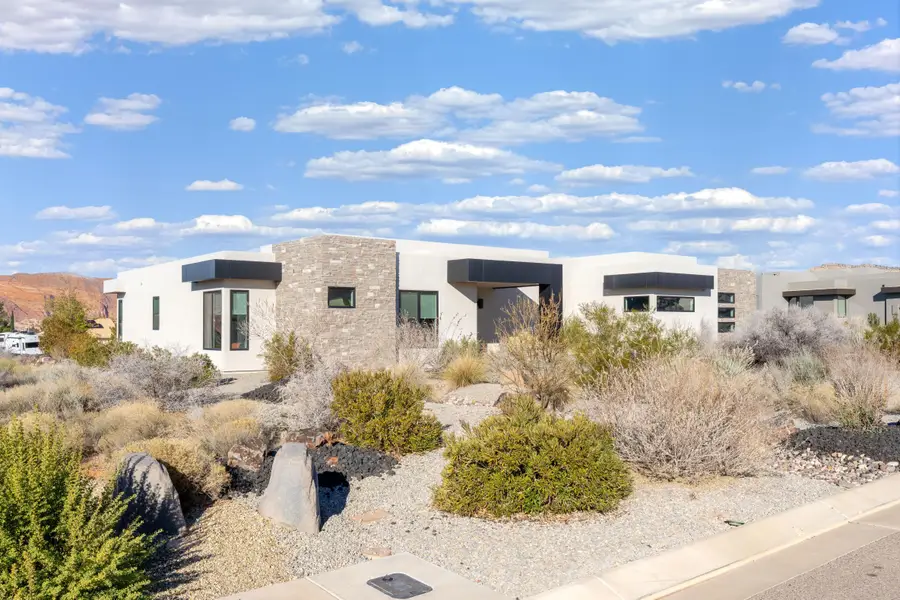 5363 N Johnson Arch Dr, Saint George, UT 84770 - Image #2