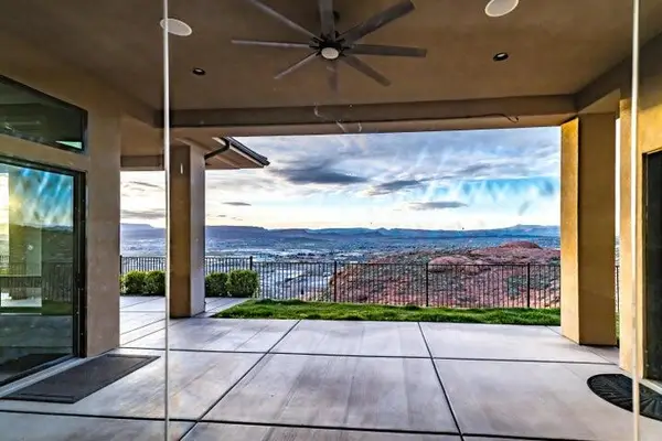 59 S Angels Landing Dr, Washington, UT 84780