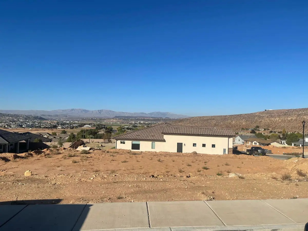 2604 Desparado Dr, Washington, UT 84780 - #1