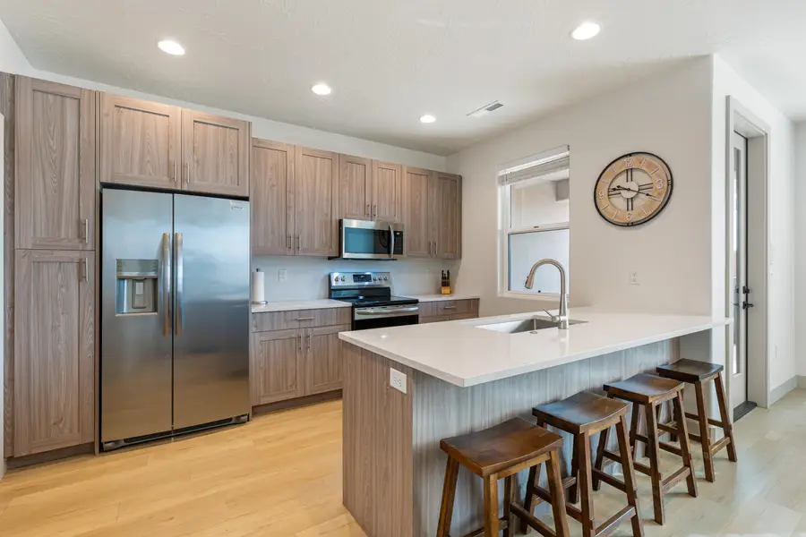 960 Heritage Dr #17, Santa Clara, UT 84765 - Image #2