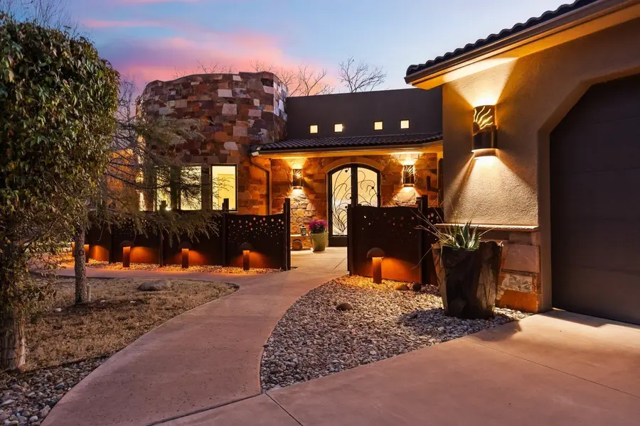 98 S Bridge Rd, Rockville, UT 84763 - #3