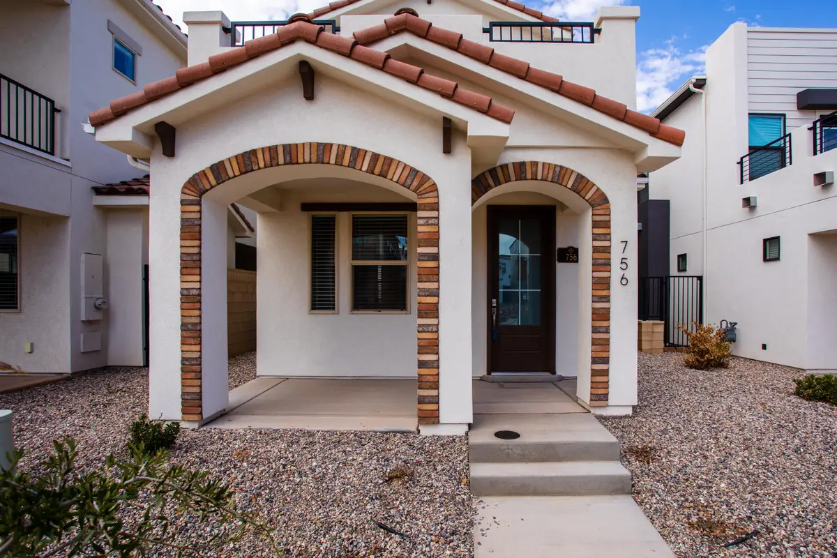 756 W Scarlet Hill Dr, Saint George, UT 84790 - Image #1