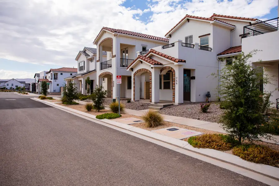 756 W Scarlet Hill Dr, Saint George, UT 84790 - Image #2