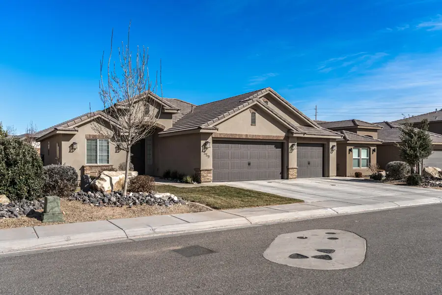 559 S Ascend Dr, Washington, UT 84780 - Image #2
