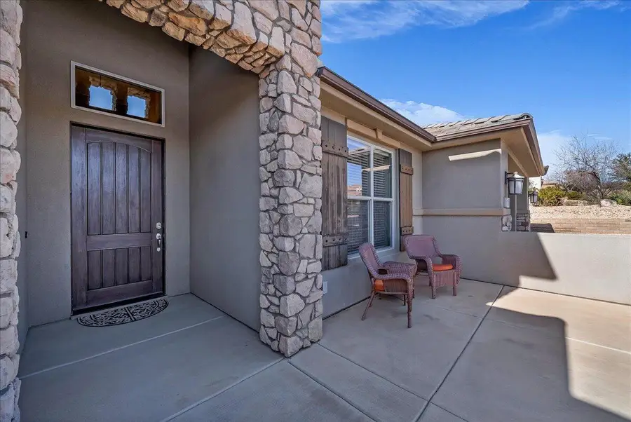 811 N Crown King Ave, Washington, UT 84780 - #3