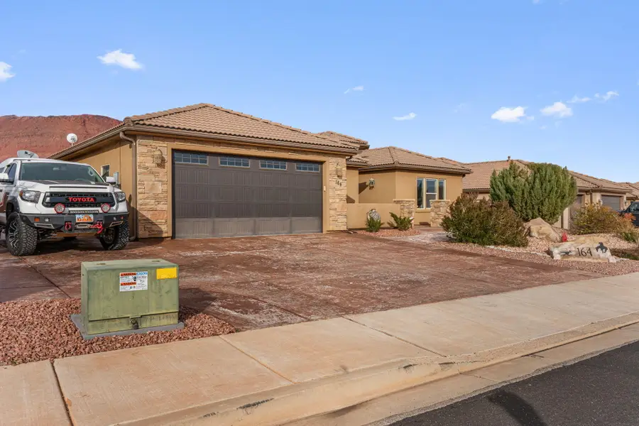 164 W 520 S, Ivins, UT 84738 - #3