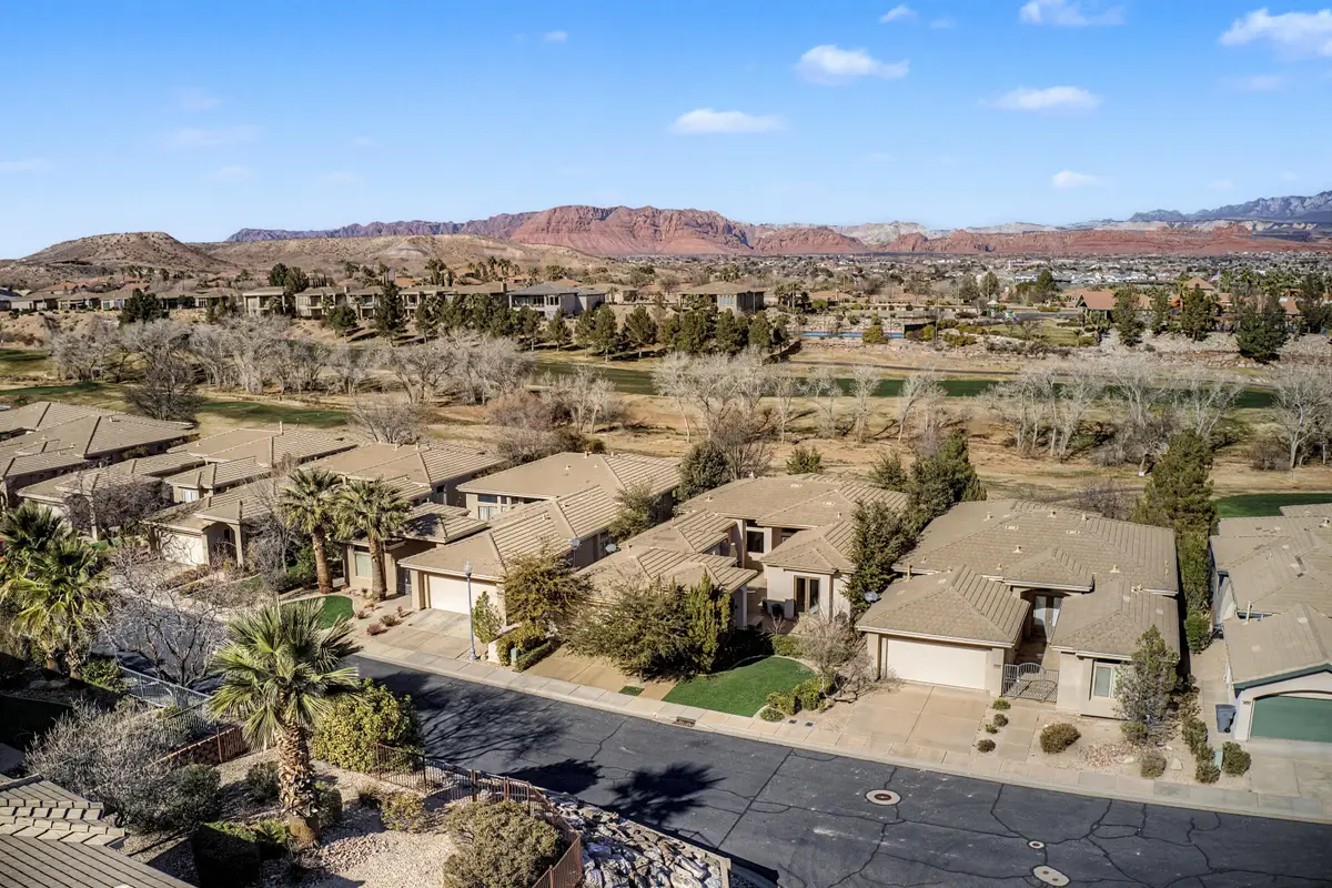2335 W Sunbrook Dr #19, Saint George, UT 84770 - #1