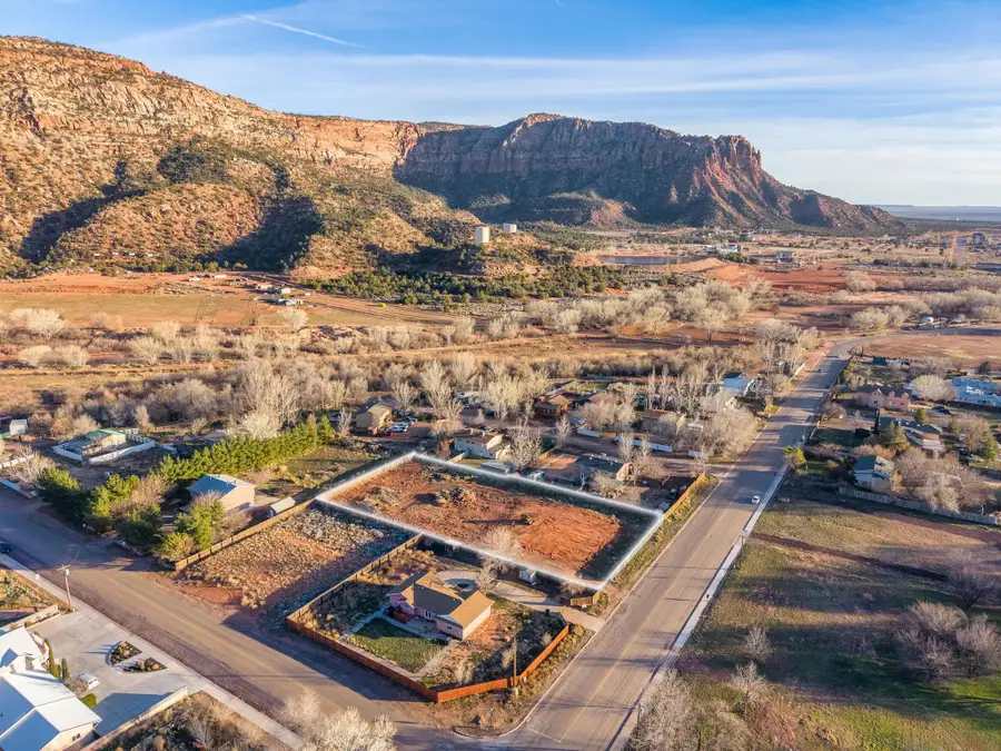 760 N Hildale St, Hildale, UT 84784 - #3
