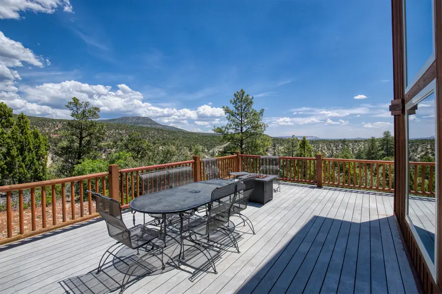 755 S Zion Ridge Dr, Orderville, UT 84758 - #3