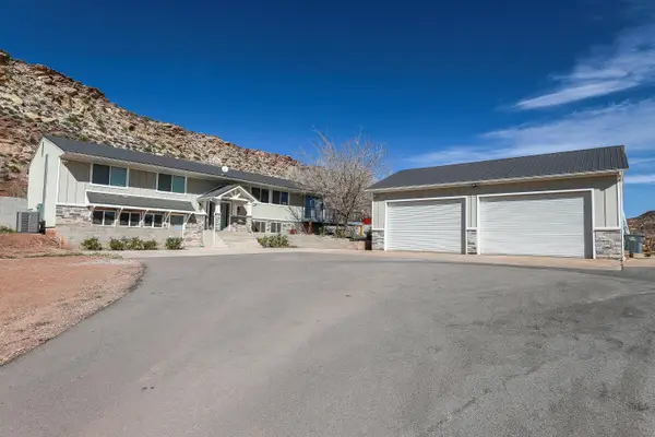 422 W Buckeye Reef Rd, Leeds, UT 84746