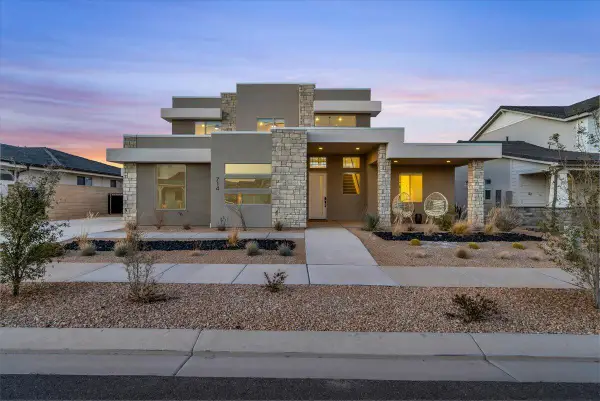 714 W Juniper Hill Dr #220, St George, UT 84790