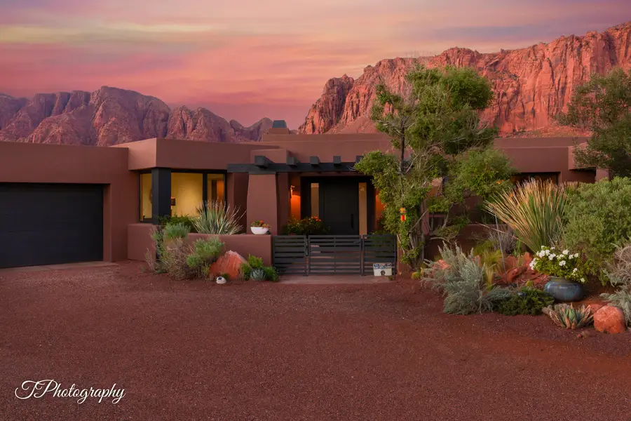 688 W Shinava Dr, Ivins, UT 84738 - #2