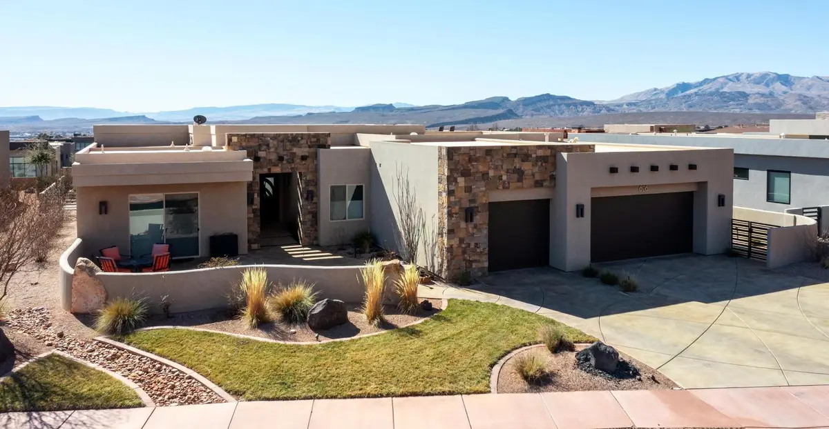 676 E Palisades Dr E, Ivins, UT 84738 - Image #1