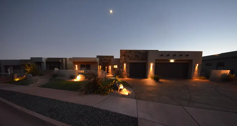 676 E Palisades Dr E, Ivins, UT 84738 - Image #2