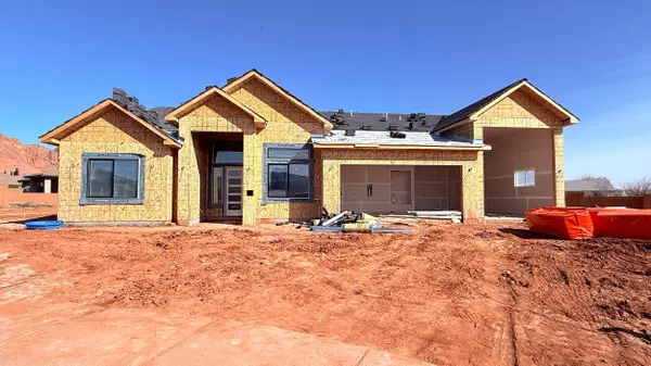 557 S Harmony Cir, Ivins, UT 84738