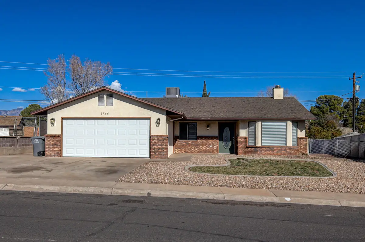 2746 W Circle Dr, Santa Clara, UT 84765 - #1