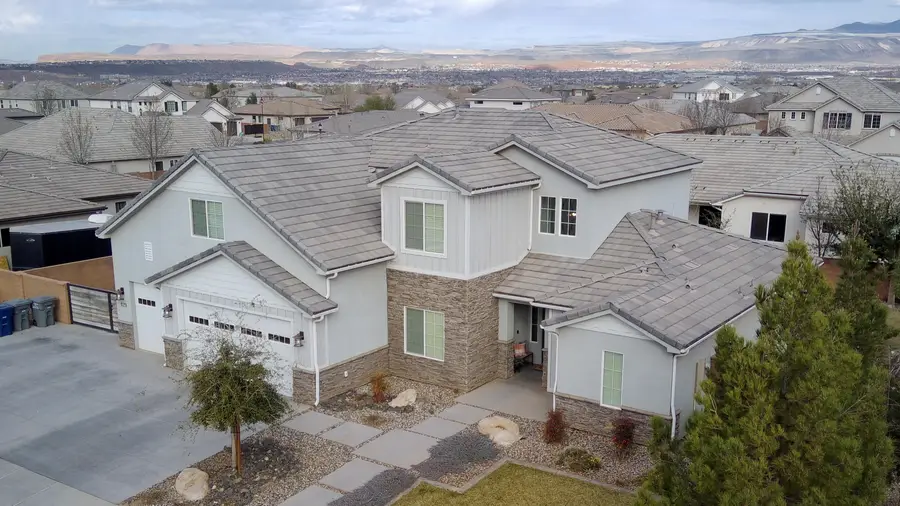 429 E Treasure Valley Rd, Washington, UT 84780 - Image #2