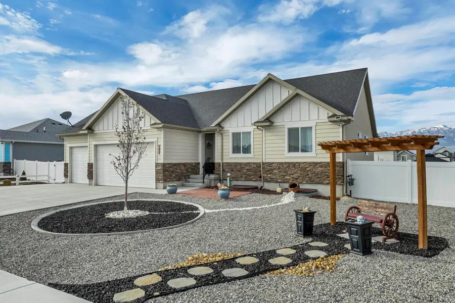 230 S Jodi Ln, Grantsville, UT 84029 - #3