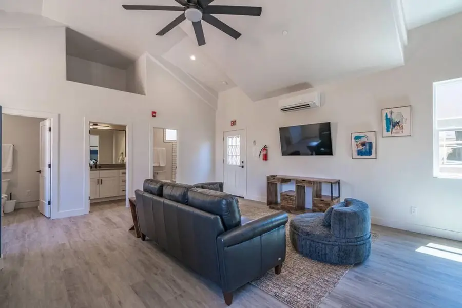 4242 W Cambridge Parkway N, Hurricane, UT 84737 - #3