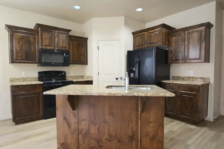 155 E Holly Way, Washington, UT 84780 - #2