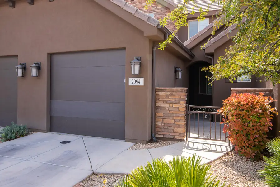 2094 N Coral Ridge Dr, Washington, UT 84780 - #3