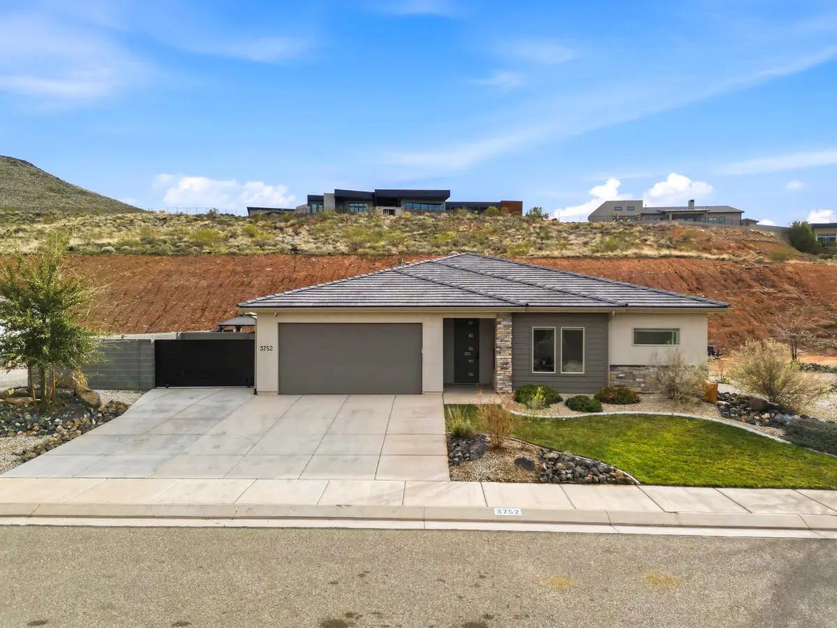 3752 E Mesa Rock Dr, Saint George, UT 84790 - #1