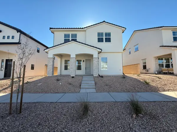 645 W Green Mountain Dr, St George, UT 84790