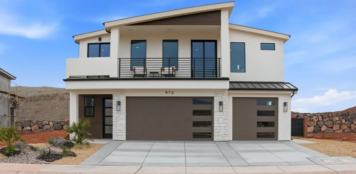 972 E Coyote Crest Dr, Washington, UT 84780 - #1