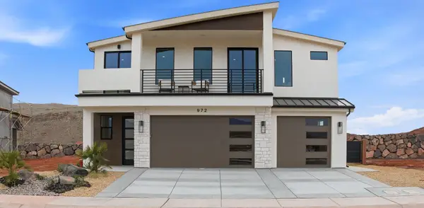 972 E Coyote Crest Dr, Washington, UT 84780