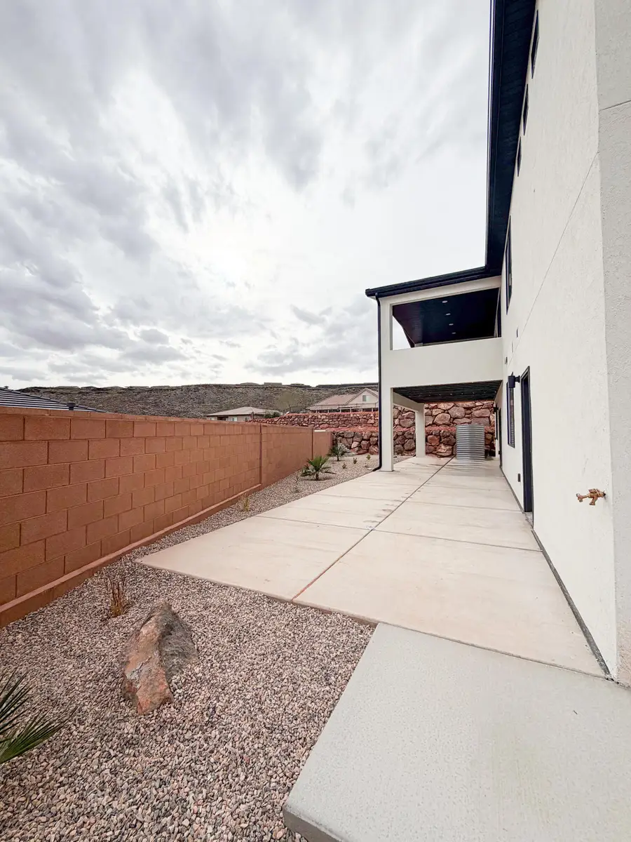 2872 E View Pointe Dr, Washington, UT 84780 - #2