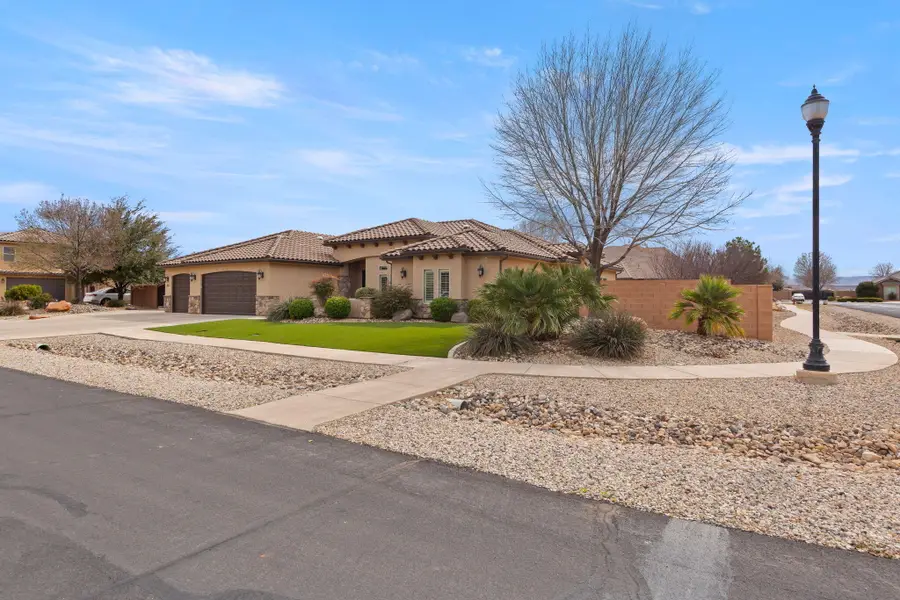 86 E Sky View Ln, Washington, UT 84780 - #2