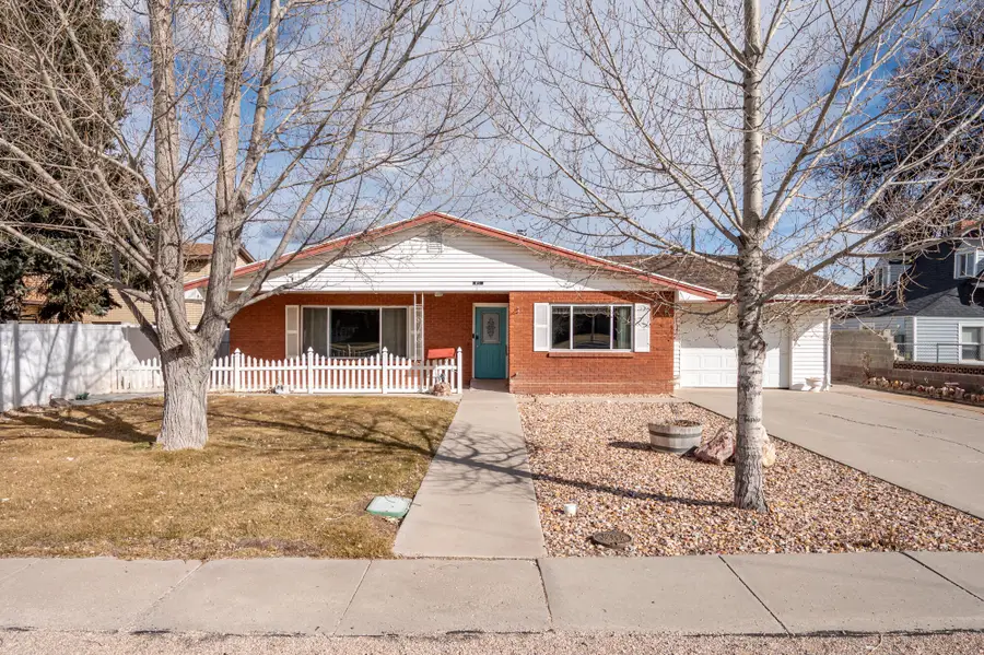 81 S Center St, Enterprise, UT 84725 - #2