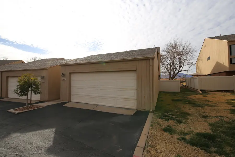 3426 S Chaparral Dr, Saint George, UT 84790 - #2