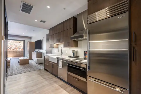 1550 E Black Desert Dr #83128, Ivins, UT 84738