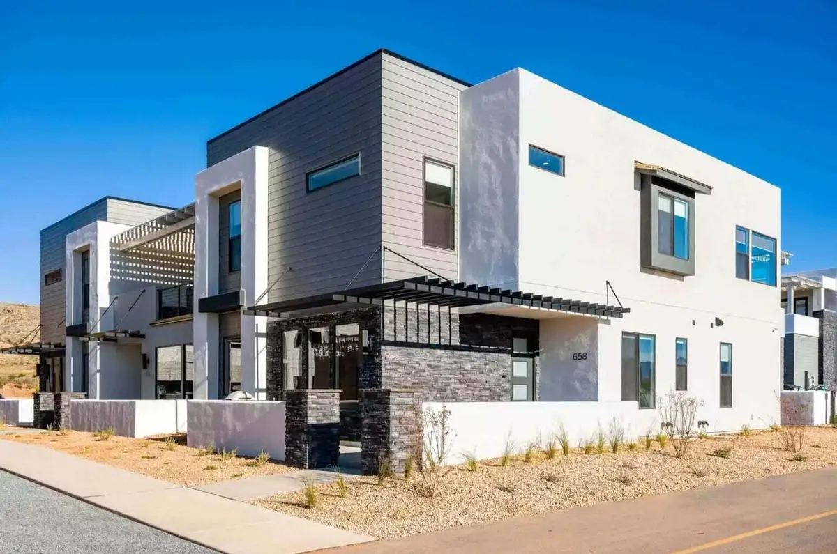 658 W Beach Front Place, Saint George, UT 84790 - #1