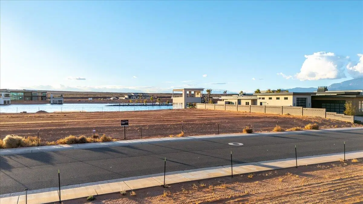 4264 S Wake St, Hurricane, UT 84737 - #1