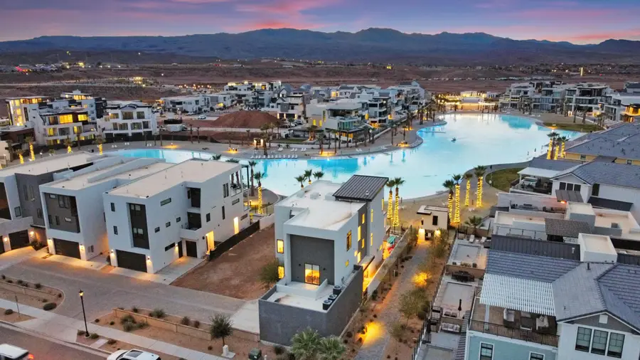 772 W Akoya Pearl St, Saint George, UT 84790 - #2