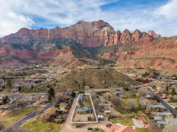 587 Zion Park Blvd, Springdale, UT 84767