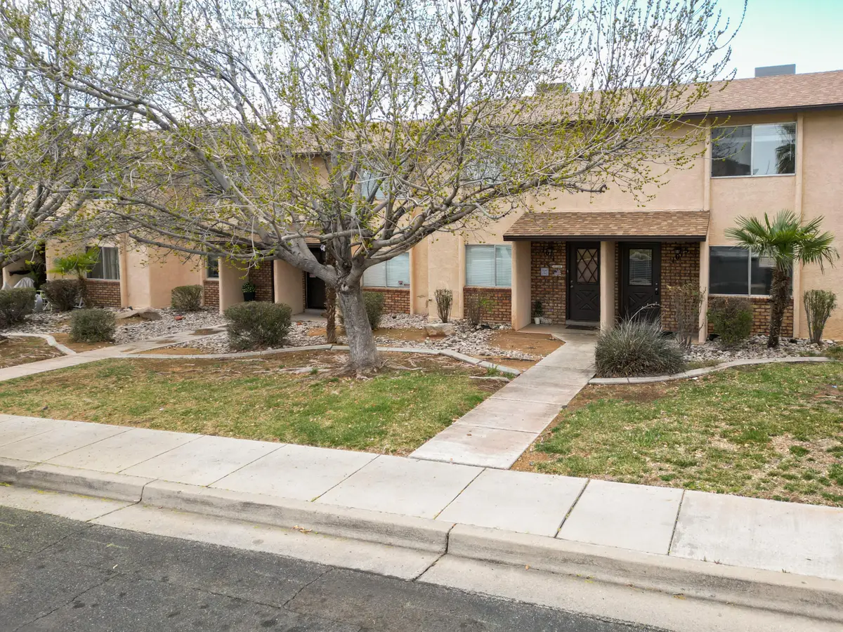 1003 N 1725 W, Saint George, UT 84770 - #1