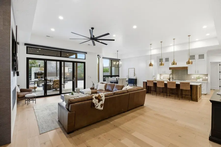 2217 W Basalt Cir, Saint George, UT 84770 - #3