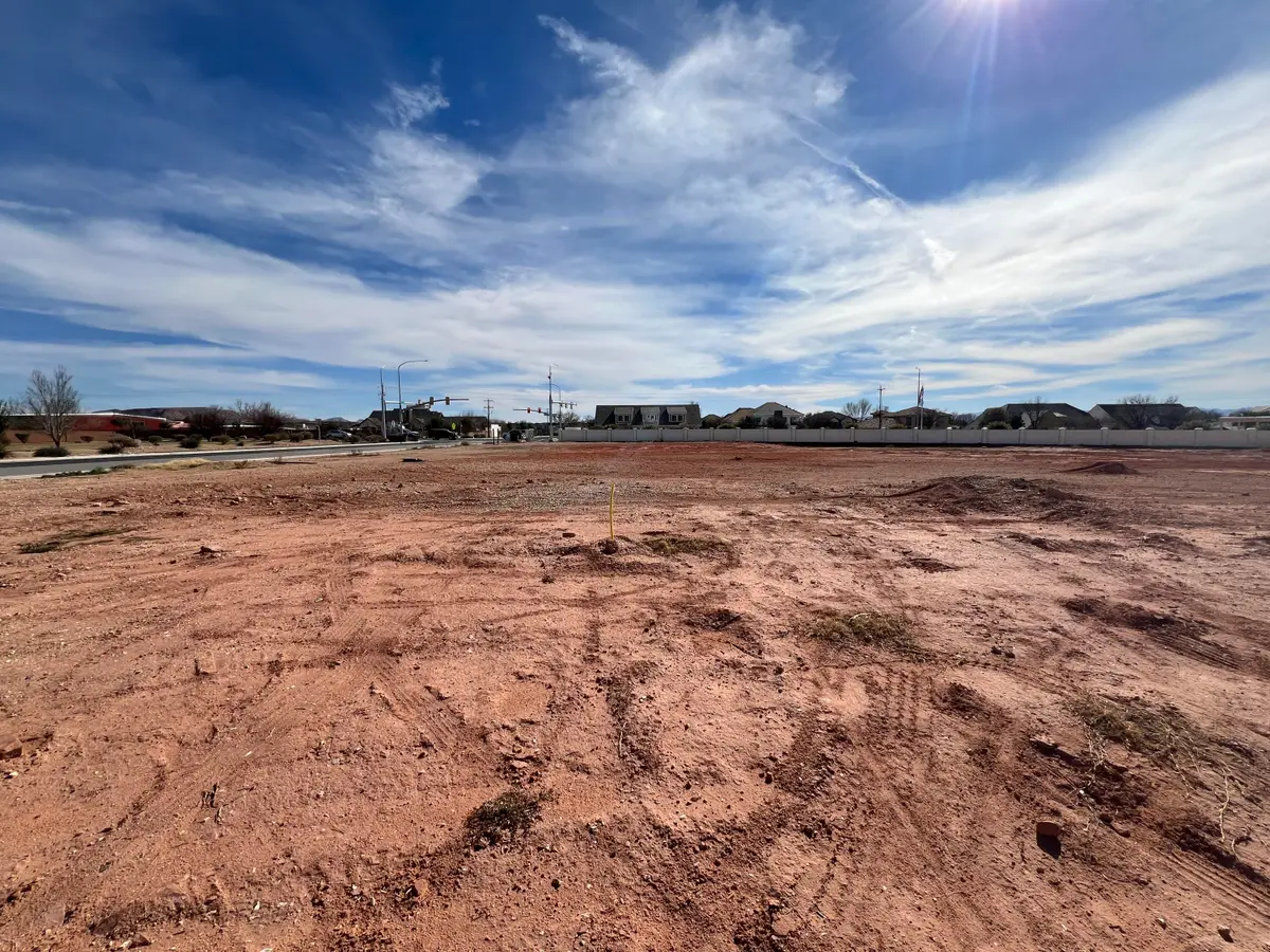 240 W Sacred Ct, Washington, UT 84780 - #1