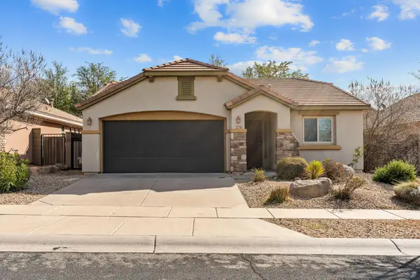 1176 N Crown King Ave, Washington, UT 84780