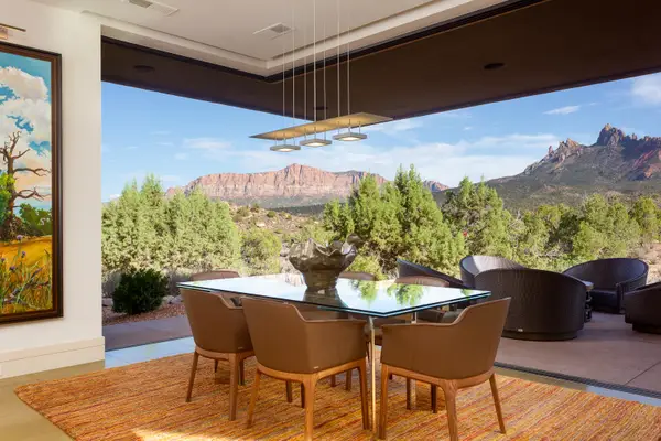 3007 Navajo Way, Springdale, UT 84767