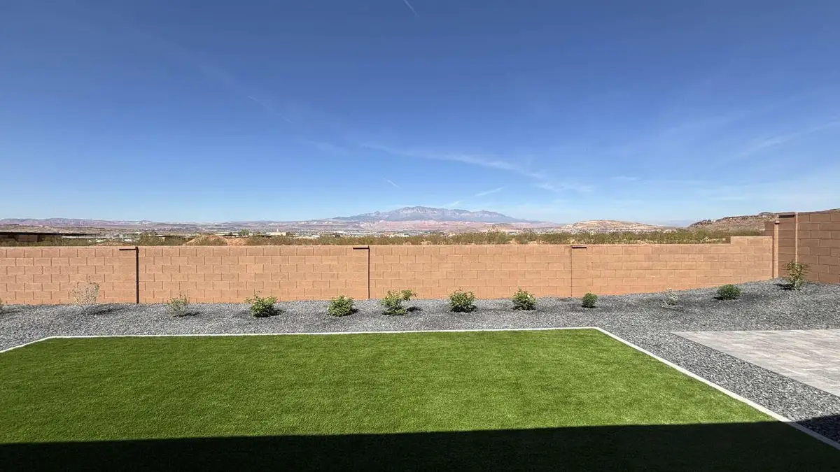 3557 E 2890 S, Saint George, UT 84790 - #1